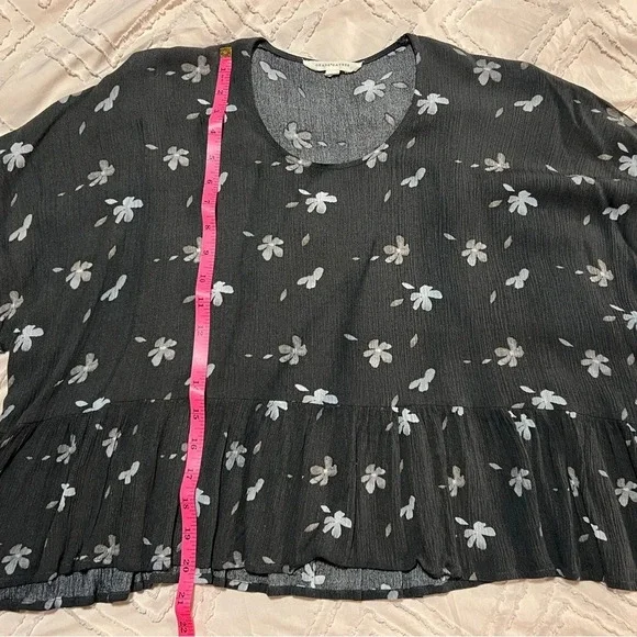 Grade&Gather | Cropped Floral Babydoll Peplum Blouse - Picture 8 of 9